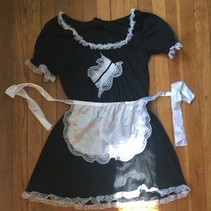 Halloween maid costume